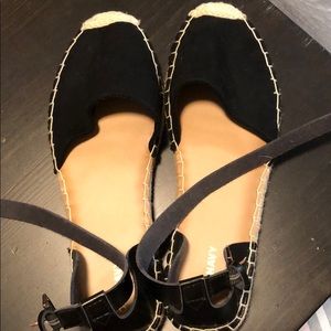 Espadrille flats